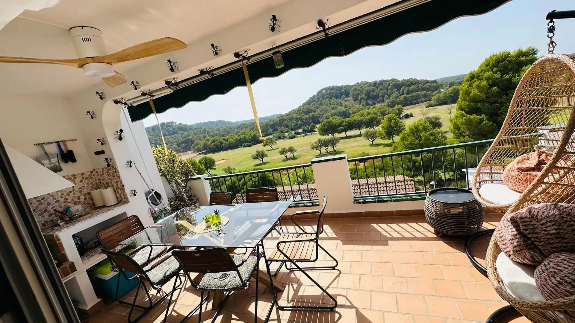 Flat Surrounded By Nature Wifi & Pool & Beach Nearby Son Parc 0*,  España